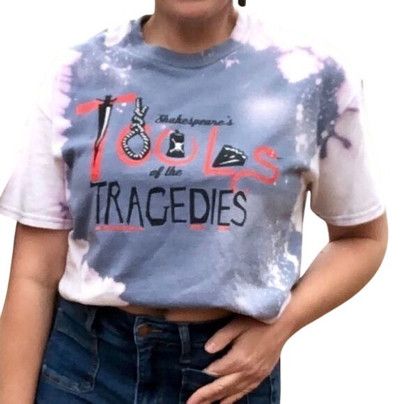 Utah Shakespeare Festival Tools of Tragedy T-Shirt, Size Medium - Picture 3 of 8